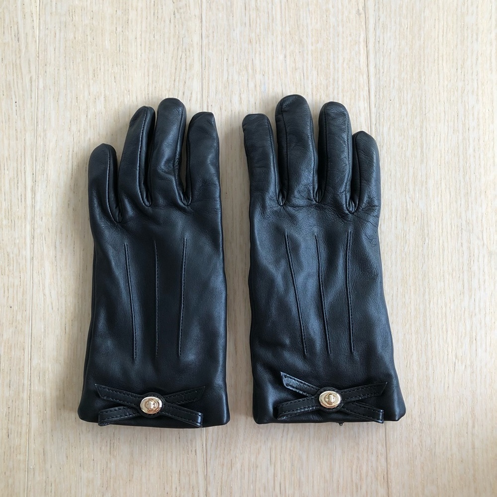 Coach leather gloves
